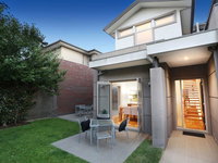 Kew Luxury Townhouse