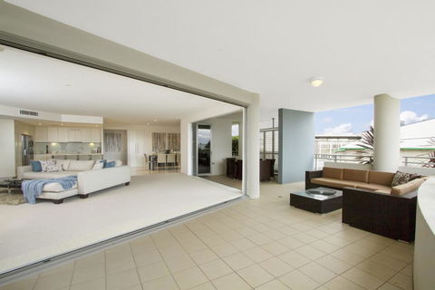 KINGSCLIFF OCEAN VIEW TERRACE BY THE FIGTREE 5 - Accommodation Broome 2