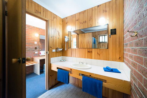 Kookaburra Motor Lodge - Accommodation Broome 1