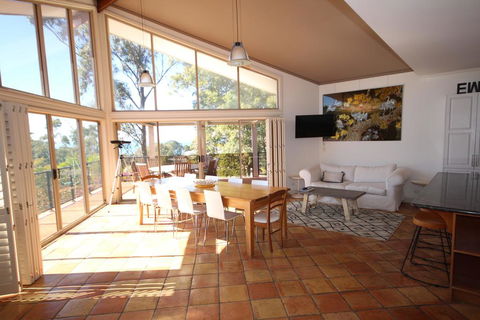 LAGOONA RETREAT - Korora - Accommodation Broome 1