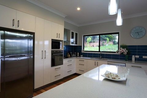 Laguna Views - Airlie Beach - Accommodation Broome 1