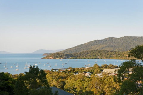 Laguna Views - Airlie Beach - Accommodation Broome 0