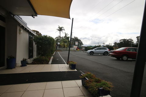 Lake Munmorah Motel - Accommodation Broome 2