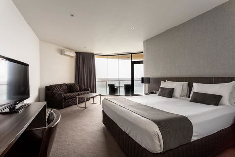 Lakes Hotel - Accommodation Broome 1