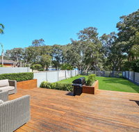 Lakeside Luxury - 13 Lake Street - Accommodation Broome