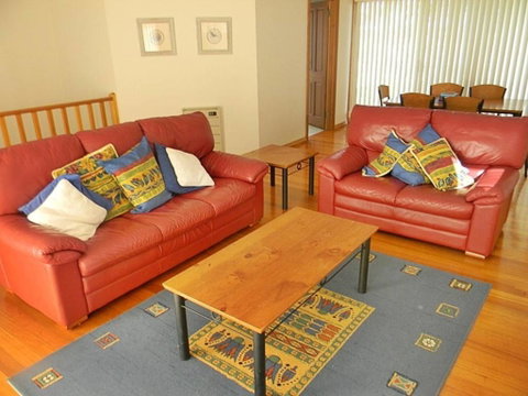 LAKESIDE2 - Accommodation Broome 1