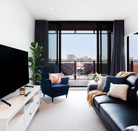 Luxe Apartment Five Minutes From Airport and City - Accommodation Broome