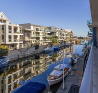 Luxurious Mandurah Marina Apartment - Accommodation Broome