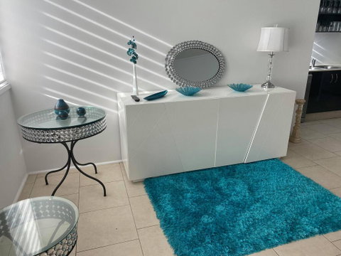Luxury Apartment, Perfect Location - Accommodation Broome 1
