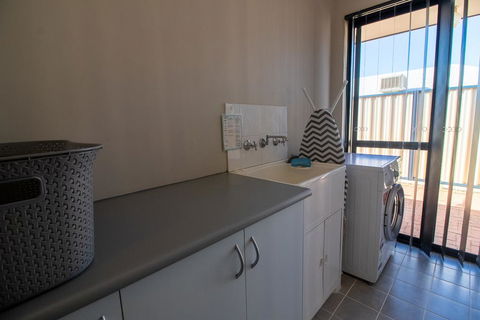Madora Bay Beach House - Accommodation Broome 2