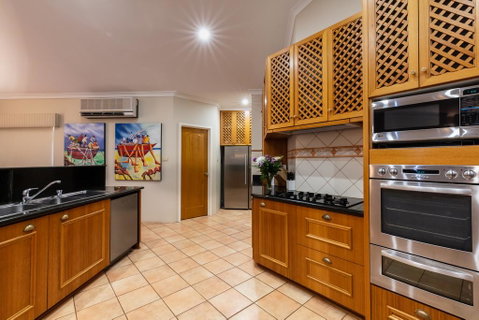 Maidstone Executive Residence - Accommodation Broome 2
