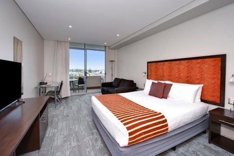 Mercure Centro Port Macquarie - Accommodation Broome 3