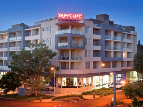 Mercure Centro Port Macquarie - Accommodation Broome 0