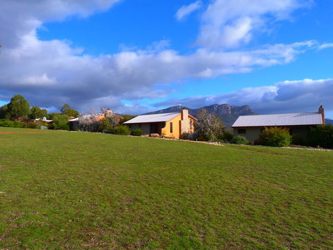 Meringa Springs - Accommodation Broome 2