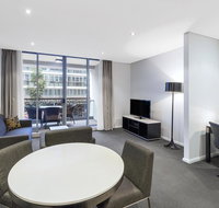 Meriton Suites Zetland - Accommodation Broome