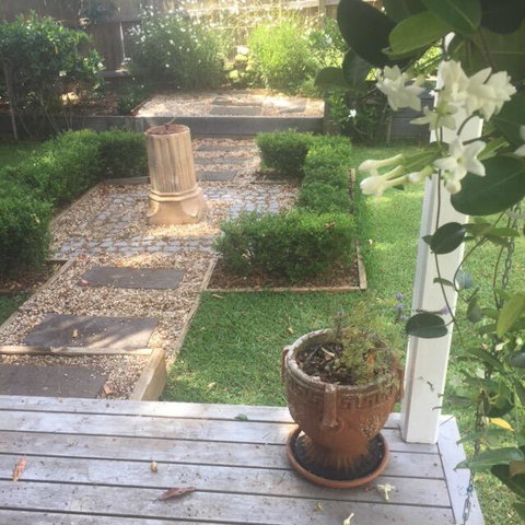 Mini Manor Bangalow Note 2 Night Minimum Stay - Accommodation Broome 2