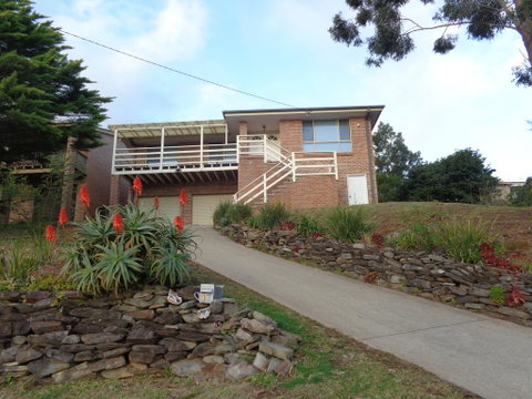 Mountain View Beach House - Accommodation Broome 0