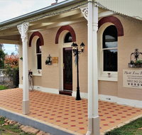 Must Love Dogs BB  Self Contained Cottage - Accommodation Broome
