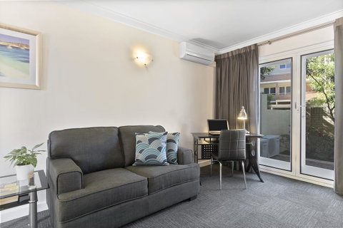 The Peninsula Riverside Serviced Apartments - Accommodation Broome 1