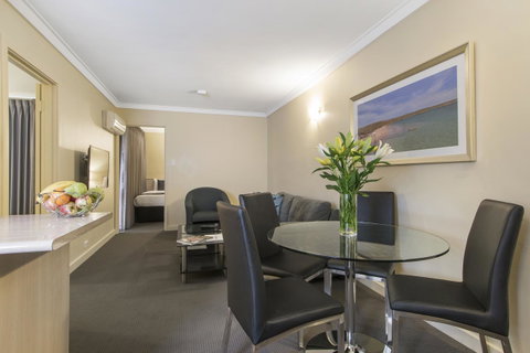 The Peninsula Riverside Serviced Apartments - Accommodation Broome 20