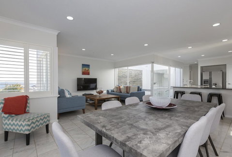 Cottesloe Beach House II - Accommodation Broome 1