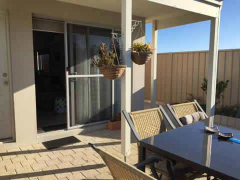 Lakeside Views - Accommodation Broome 12