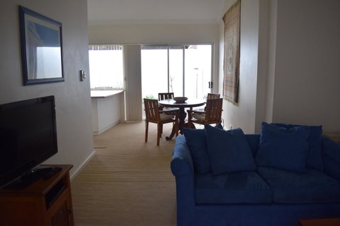 Dunes Scarborough Beach - Accommodation Broome 8