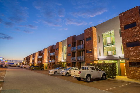 Perth Ascot Central Apartment Hotel Official - Accommodation Broome 0