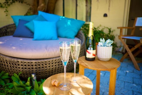 Cottesloe Artist's Beach Retreat - Accommodation Broome 29