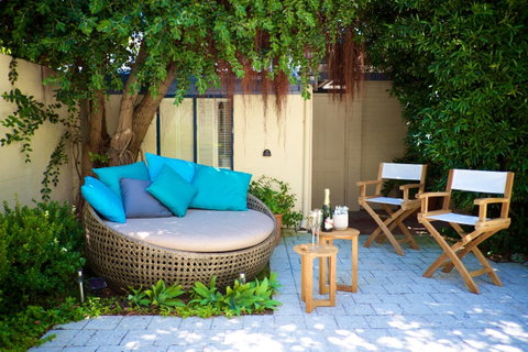 Cottesloe Artist's Beach Retreat - Accommodation Broome 1