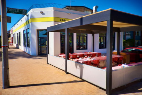 Cottesloe Artist's Beach Retreat - Accommodation Broome 7