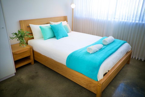 Cottesloe Artist's Beach Retreat - Accommodation Broome 0