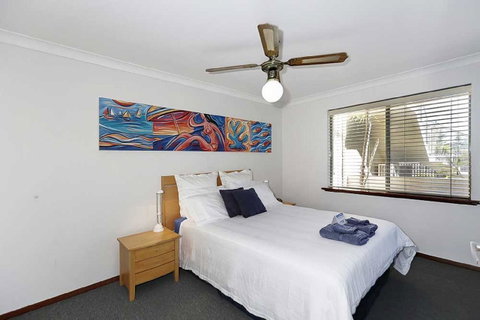 Beachfront @ Scarbs - Accommodation Broome 9