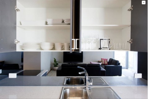 Adele's Luxury South Beach Apartment With King Bed - Accommodation Broome 14