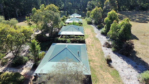 Treenbrook Cottages - Accommodation Broome 0