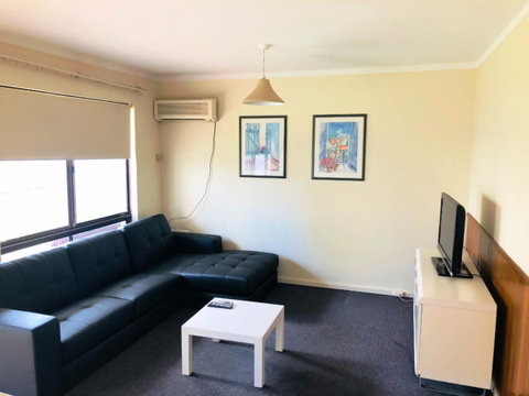 West Beach Lagoon 208 â€“ Great Value! - Accommodation Broome 10