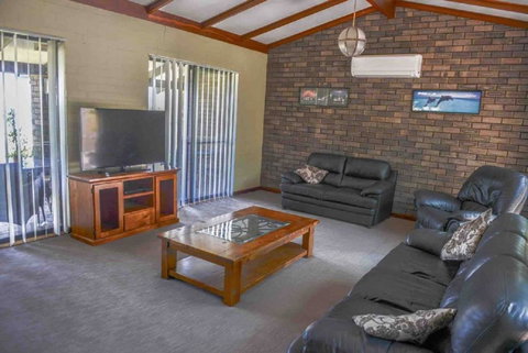 Geraldton Holliday Villas - Accommodation Broome 8