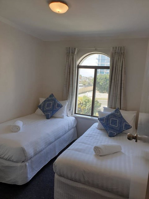 West Beach Lagoon 107 - Great Value - Accommodation Broome 2