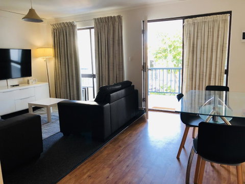 West Beach Lagoon 107 - Great Value - Accommodation Broome 7