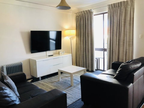 West Beach Lagoon 107 - Great Value - Accommodation Broome 6