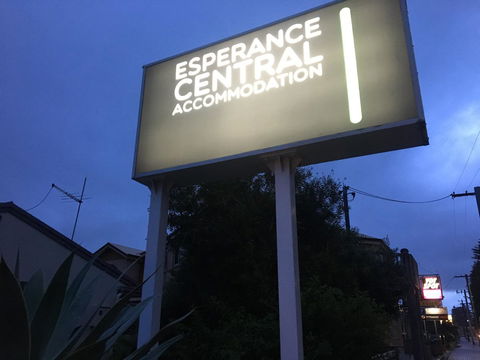 Esperance Central Accommodation - Accommodation Broome 12