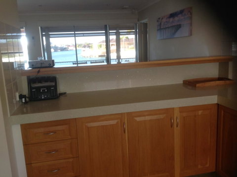 Waterside Canal Dreams - Accommodation Broome 10