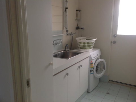 Waterside Canal Dreams - Accommodation Broome 30