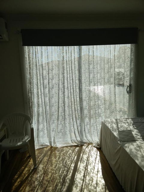 DIANELLA Budget Rooms Happy Place To Stay - Accommodation Broome 18