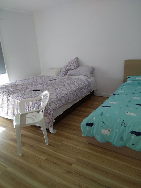 DIANELLA Budget Rooms Happy Place To Stay - Accommodation Broome 13