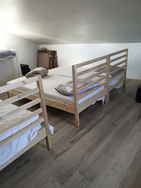 DIANELLA Budget Rooms Happy Place To Stay - Accommodation Broome 21