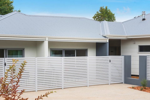 Churchill Studios - Accommodation Broome 6