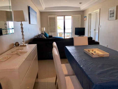 The White Pearl Penthouse - Accommodation Broome 4