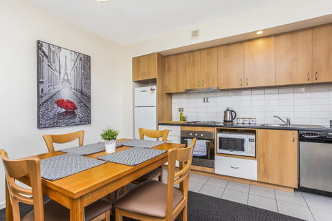 508 Stupendous Sunsets & Views Pool Gym Parking - Accommodation Broome 20