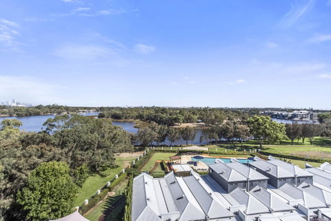 508 Stupendous Sunsets & Views Pool Gym Parking - Accommodation Broome 34